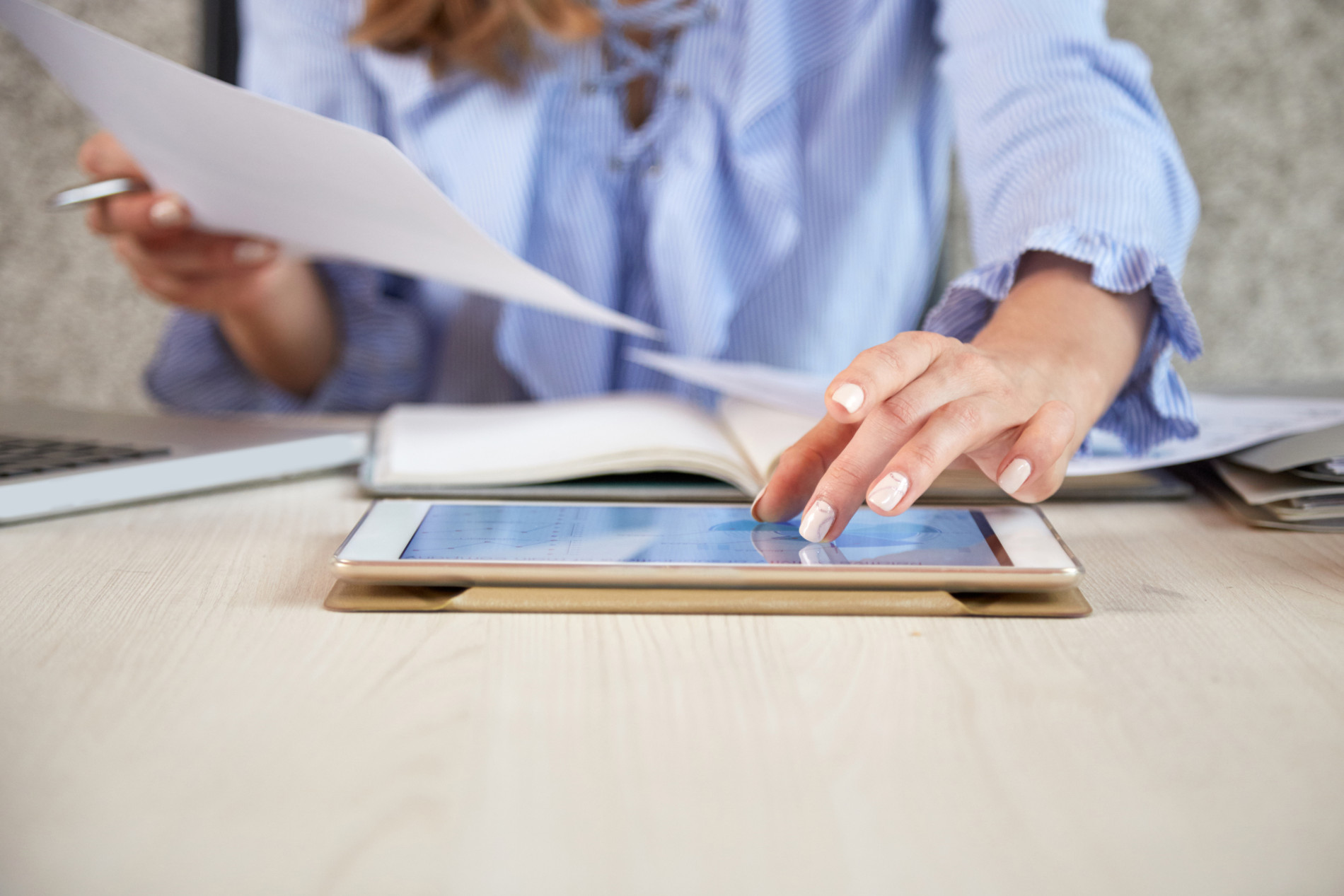 Guia prático: 5 passos para digitalizar documentos com sucesso!